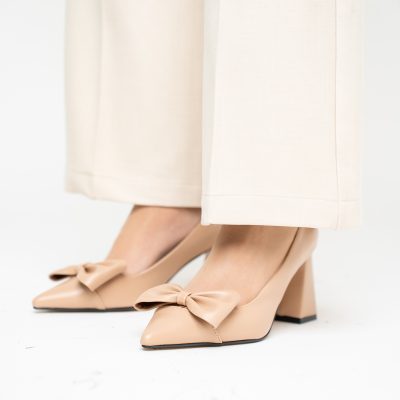 Pantofi damă cu toc bej din piele ecologică cu fundiță Nicoletta BS316AY2503214