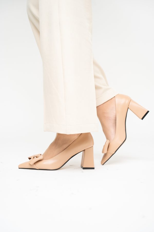 Pantofi damă cu toc bej din piele ecologică cu fundiță Nicoletta BS316AY2503214 123
