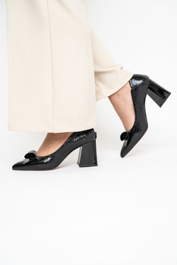 Pantofi Damă cu Toc Gros Negru ondulat din Piele Ecologică Nicoletta BS2010D2503245 123
