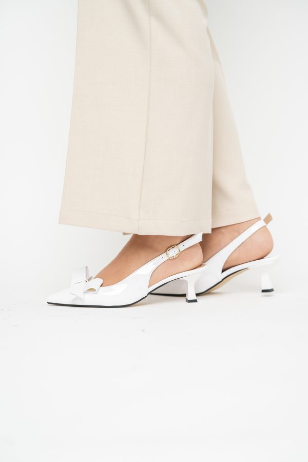 Pantofi damă cu toc subțire albi din piele ecologică cu fundiță Nicoletta BS225AY2503246 121