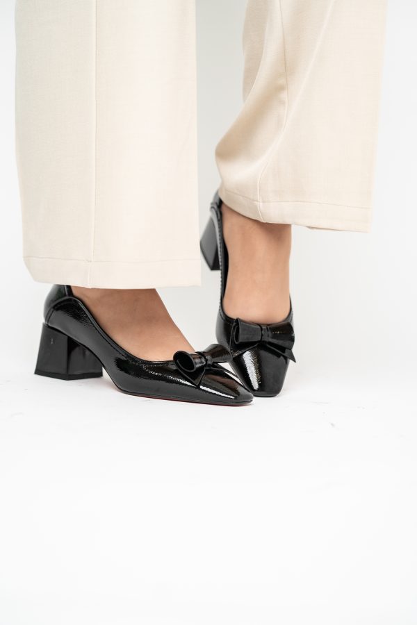 Pantofi Damă cu Toc Gros Negru lac din Piele Ecologică Nicoletta BS810D2503253 119