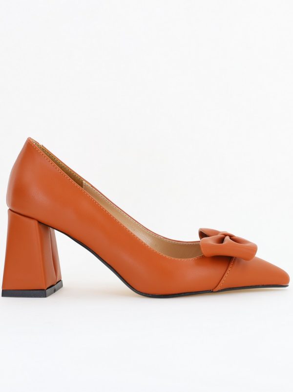 Pantofi damă cu toc maro din piele ecologică cu fundiță Nicoletta BS316AY2503217 124